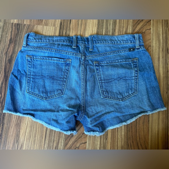EUC - Lucky Brand - Malibu shorts - Picture 2 of 7